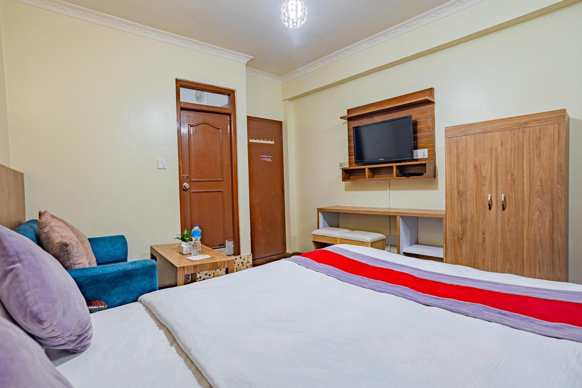 Oyo 821 Hotel Gauri Kathmandu Exterior foto