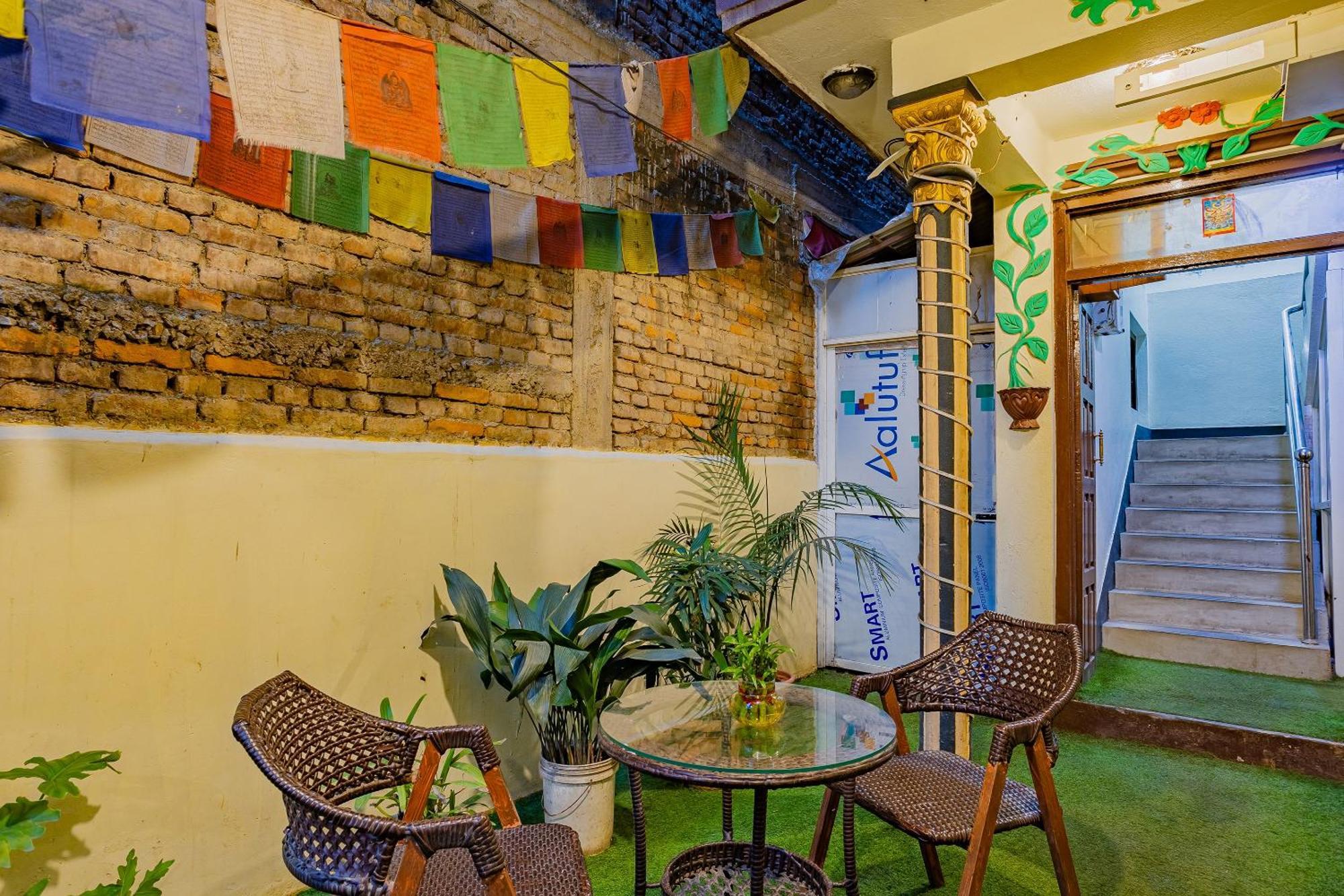 Oyo 821 Hotel Gauri Kathmandu Exterior foto